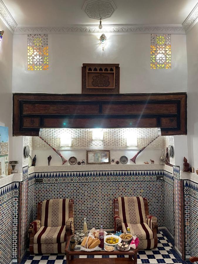 Riad Dar Konnichiwa Fez Bagian luar foto